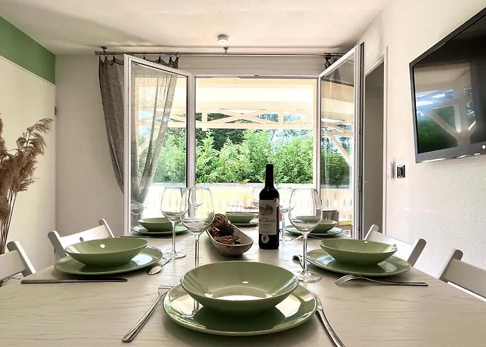 Superbe T4 à 1,9km Des Plages Appartamento